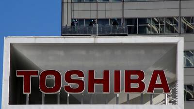 Toshiba looks to shield core business from reactor woes
