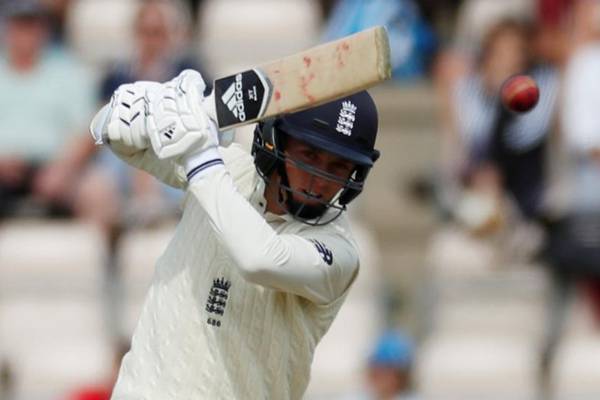 Curran rescues England after top order slump in fourth Test