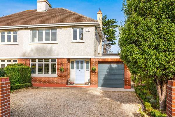 What sold for about €900k in south and north Dublin suburbs?