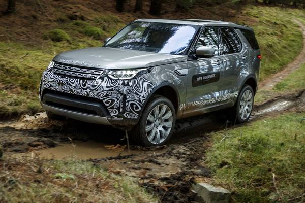First Drive:  Land Rover Discovery  embraces the digital age
