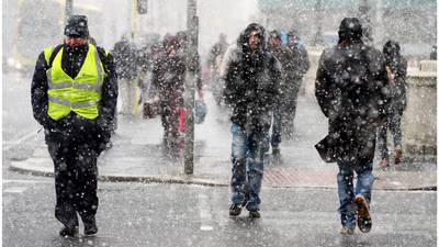 Met Éireann issues snow and ice warning for all of Ireland
