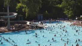 Violent summer pool gangs raise temperatures in Berlin 
