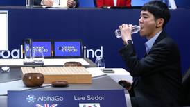 Artificial intelligence beats human player in Go series