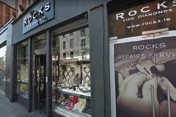 Jewellery thief demanded diamonds with a knife during €120,000 robbery