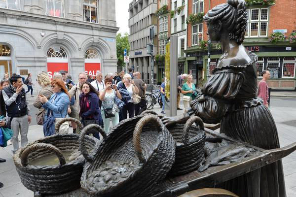 What would Molly Malone say if she could talk?