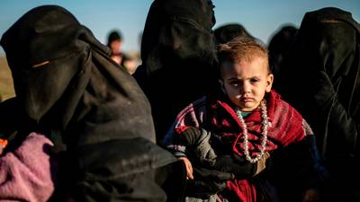 Hundreds more flee Islamic State holdout in eastern Syria