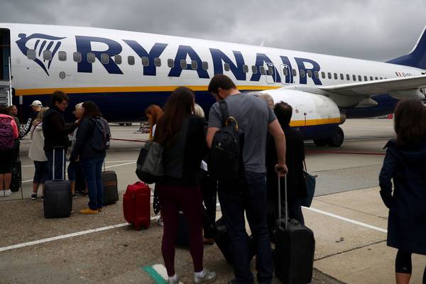 Ryanair to charge passengers for taking suitcases on planes