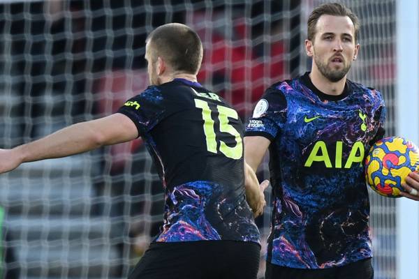 Spurs frustrated by 10-man Southampton as Conte keeps up unbeaten league start