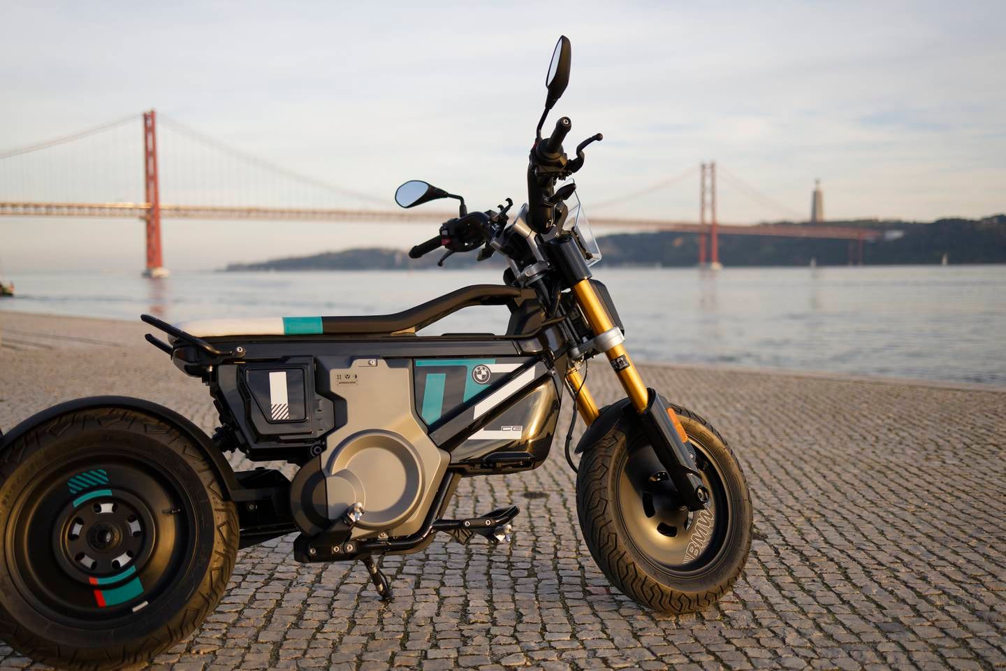 BMW CE02 electric motorbike
