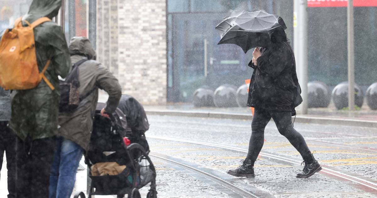 Met Éireann émet un nouvel avertissement météo orange alors que la tempête Babet approche – The Irish Times