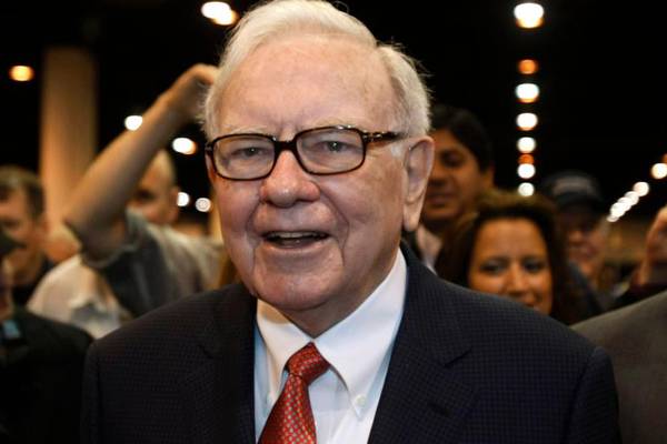 Berkshire cash hoard hits new high in absence of attractive deal targets 