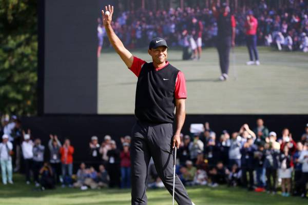 Tiger Woods equals Sam Snead’s record with 82nd PGA Tour victory