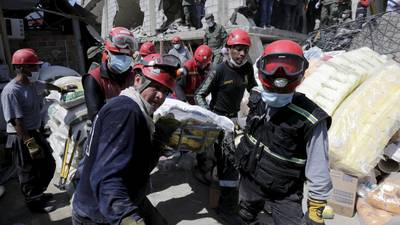 Ecuador earthquake death toll rises as hope for survivors fades