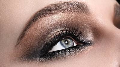 Autumn is in sight – time for deeper, darker eye makeup