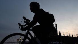 Wearing a bike helmet ‘increases risk-taking behaviour’