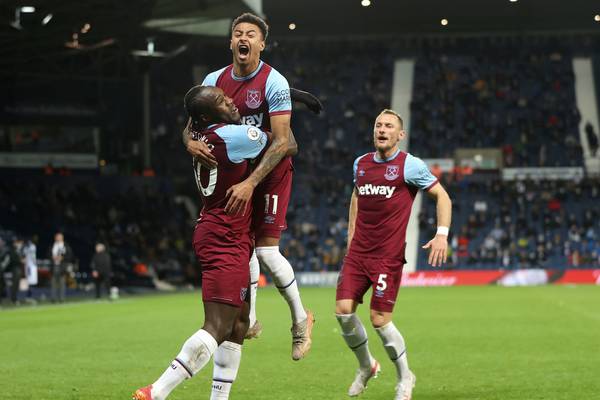 West Ham take step closer to Europe with win at West Brom