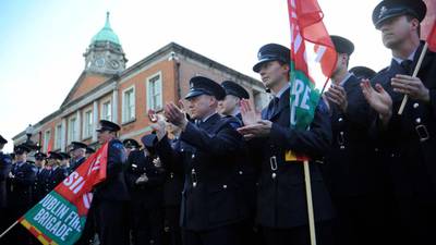 Fire brigade protests over ambulance plan