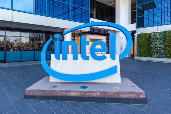 Intel pledges to become chipmaking leader again by 2025