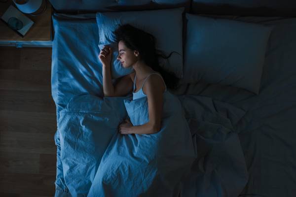 Segmented sleep: Could staying awake at night help insomnia?
