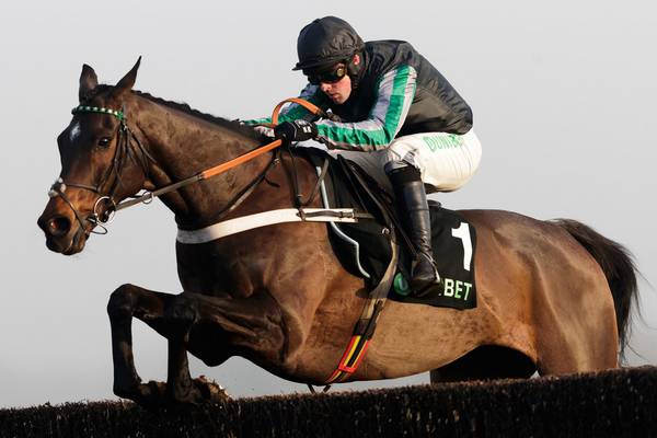 Altior cruises to victory in Desert Orchid Chase at Kempton