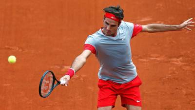 Roger Federer untroubled in French Open first-round clash