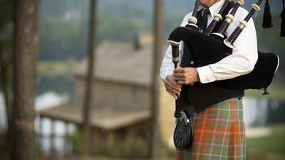 ‘Bagpipe lung’ death prompts warnings to wind musicians