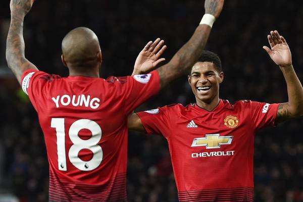 Manchester United turn on the style to crush Fulham