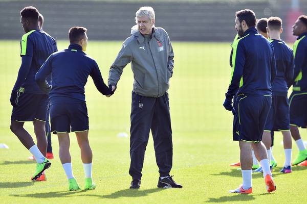 Arsène Wenger calls for show of pride as Arsenal face daunting task