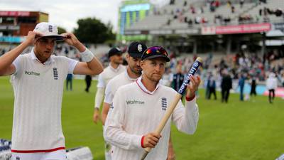 England complete Old Trafford rout to level Pakistan series