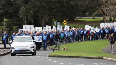 Garda sergeants defer second day of protest to enter conciliation process