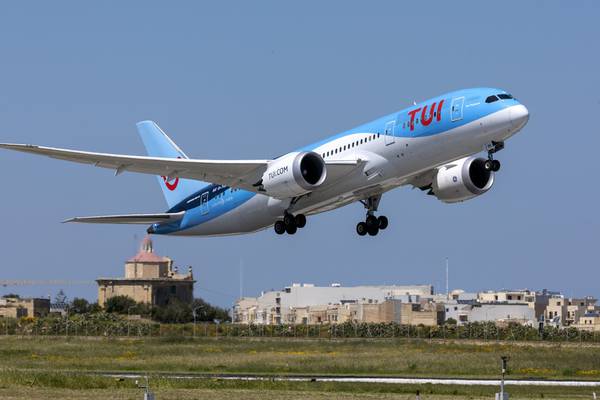Pandemic pushes holiday company TUI to €1.1bn quarterly loss