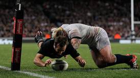 Conrad Smith’s late try seals New Zealand win over England