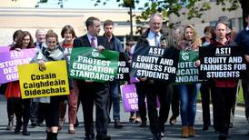 Thousands of teachers protest over Junior Cycle reform