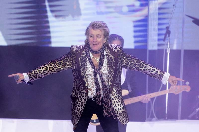 Rod Stewart in Dublin review: star works hard to conjure sunshine amid the downpour