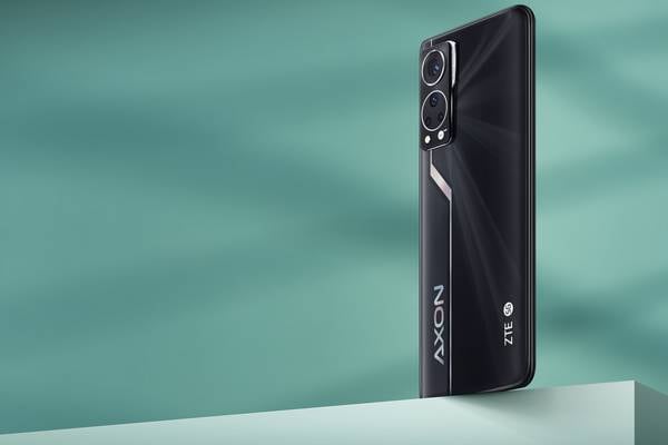 Tech Tools: ZTE’s Axon 30 has cunningly placed camera