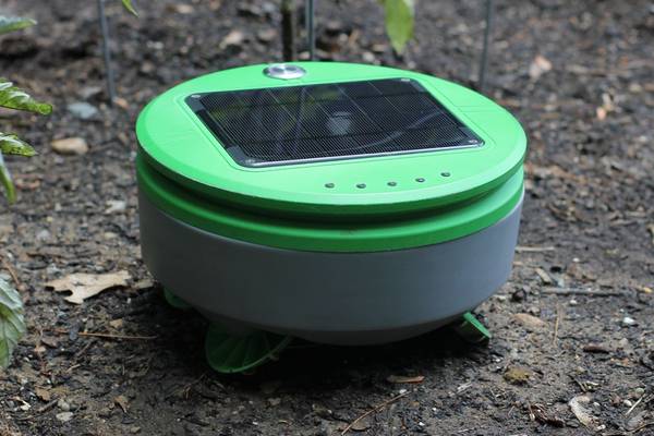 The robot that takes cares of your garden weeds