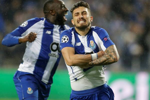 Telles fires home extra-time penalty as Porto pip Roma
