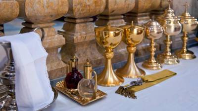 Limerick priest asks churches to sell gold to fund teaching post