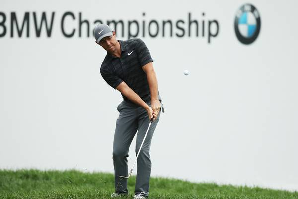 Rory McIlroy sits one shot off Justin Rose in Philadelphia