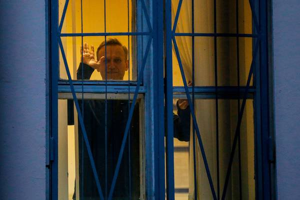Russian opposition leader arrested on way to campaign rally