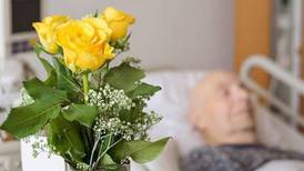 Hospice Foundation recommends that no Covid-19 patient be allowed die alone