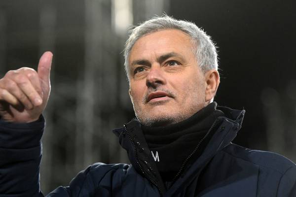 José Mourinho announced as new AS Roma manager