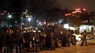 Suicide bomber attacks Istanbul police station in tourist district