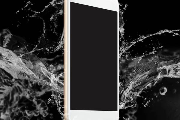 Sales of water resistant smartphones surge in Europe