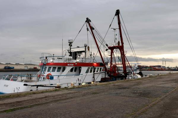 Brexit fishing row: UK and France hold last-ditch talks to avoid ‘disaster’ at ports