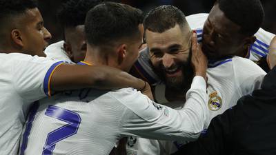 Real Madrid survive Chelsea comeback to reach semi-finals