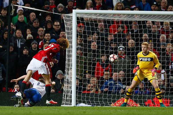 Manchester United back to winning ways and into fifth round