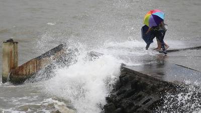 Typhoon strikes  China after killing six in Philippines
