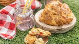 Tear-and-share red pepper, red onion and feta scone 