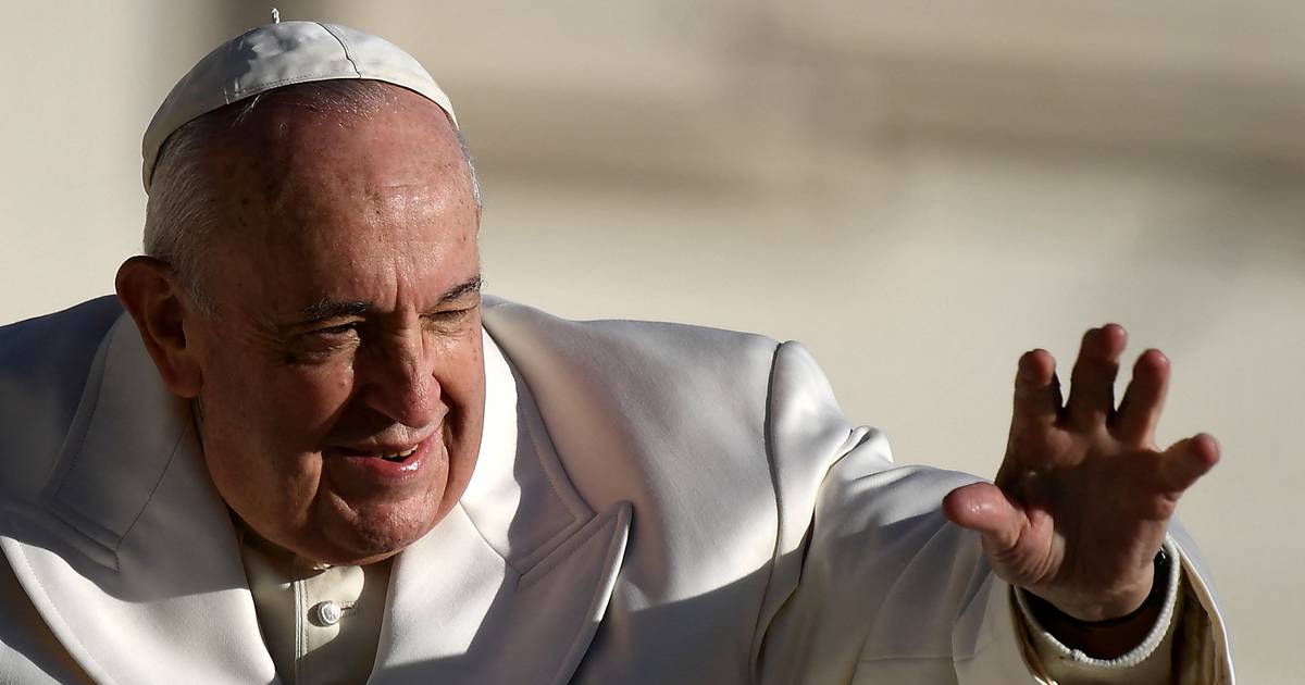 Мэри Маклиз обвинила Папу Франциска в «абсурдном отсутствии логики» в комментариях о женщинах-священниках – The Irish Times